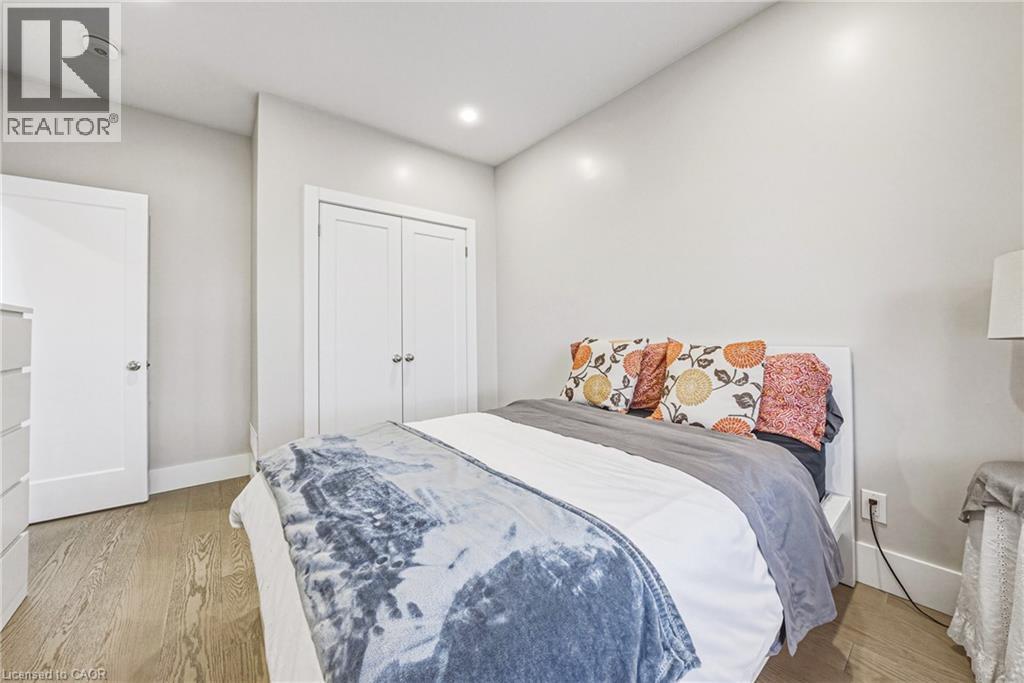 68 VANSITMART Avenue, Hamilton, Ontario, L8H3A5 — Photo 34