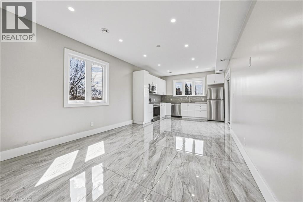 68 VANSITMART Avenue, Hamilton, Ontario, L8H3A5 — Photo 36