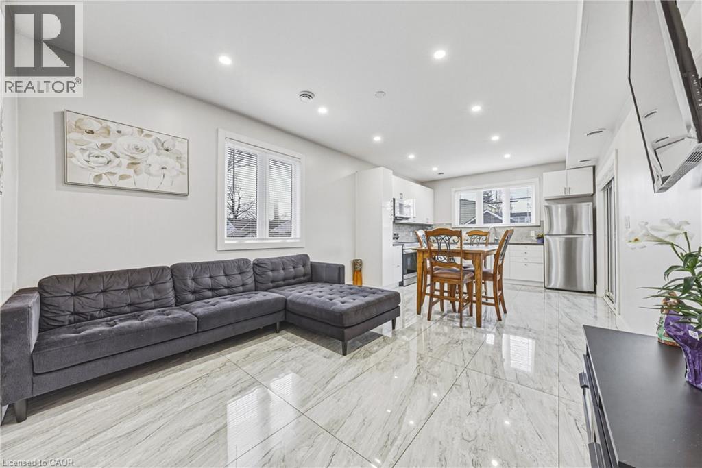 68 VANSITMART Avenue, Hamilton, Ontario, L8H3A5 — Photo 39