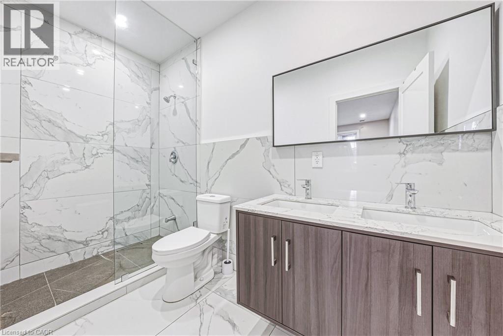 68 VANSITMART Avenue, Hamilton, Ontario, L8H3A5 — Photo 45