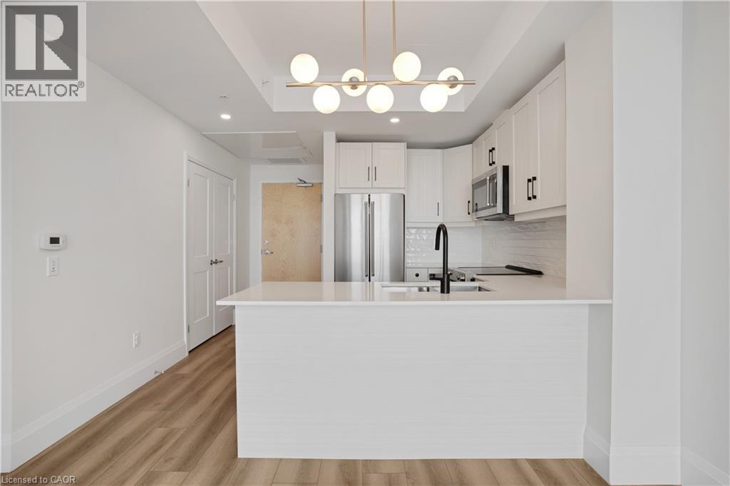 60 CHARLES Street W Unit# 1904, Kitchener, Ontario, N2G0C9 — Photo 11