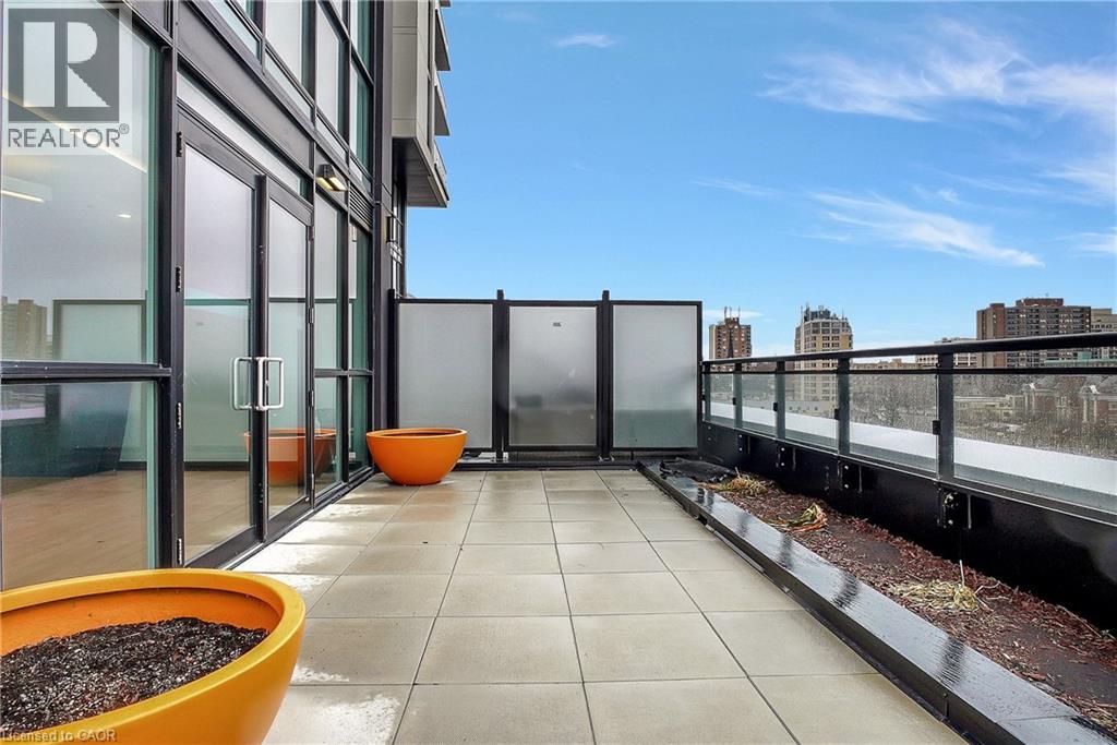 60 CHARLES Street W Unit# 1904, Kitchener, Ontario, N2G0C9 — Photo 14