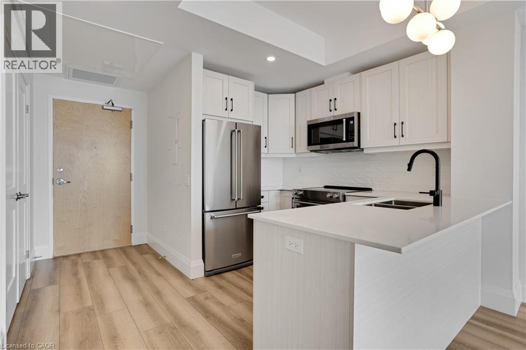 60 CHARLES Street W Unit# 1904, Kitchener, Ontario, N2G0C9 — Photo 27