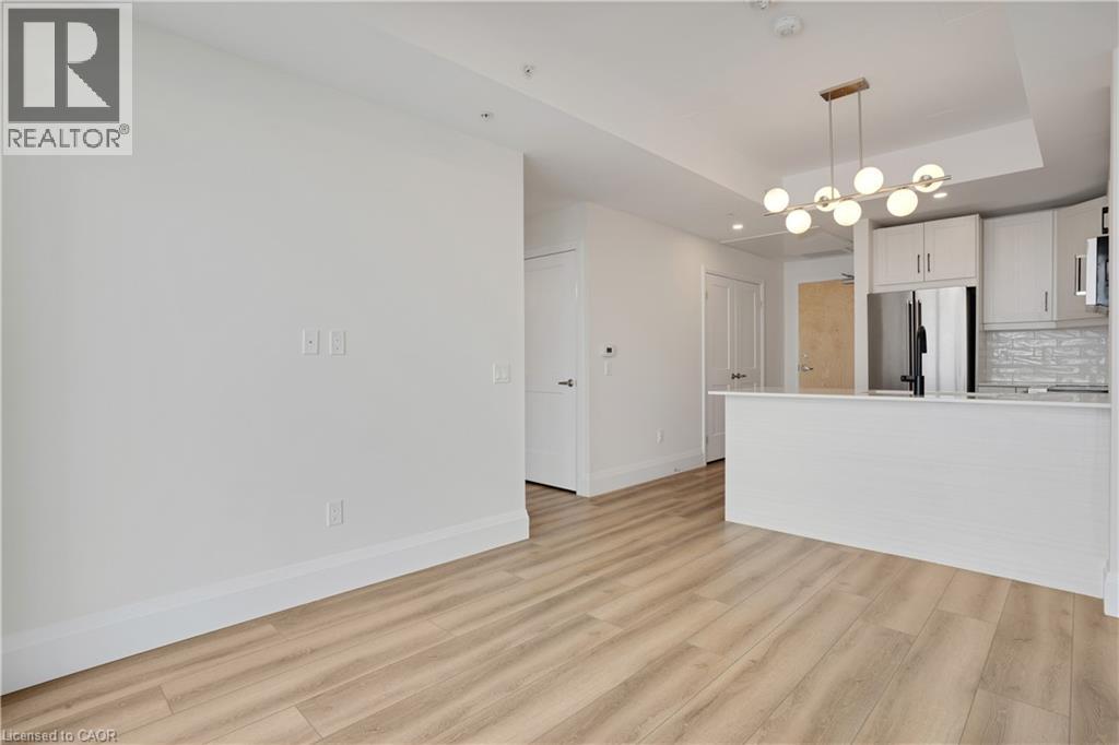 60 CHARLES Street W Unit# 1904, Kitchener, Ontario, N2G0C9 — Photo 8