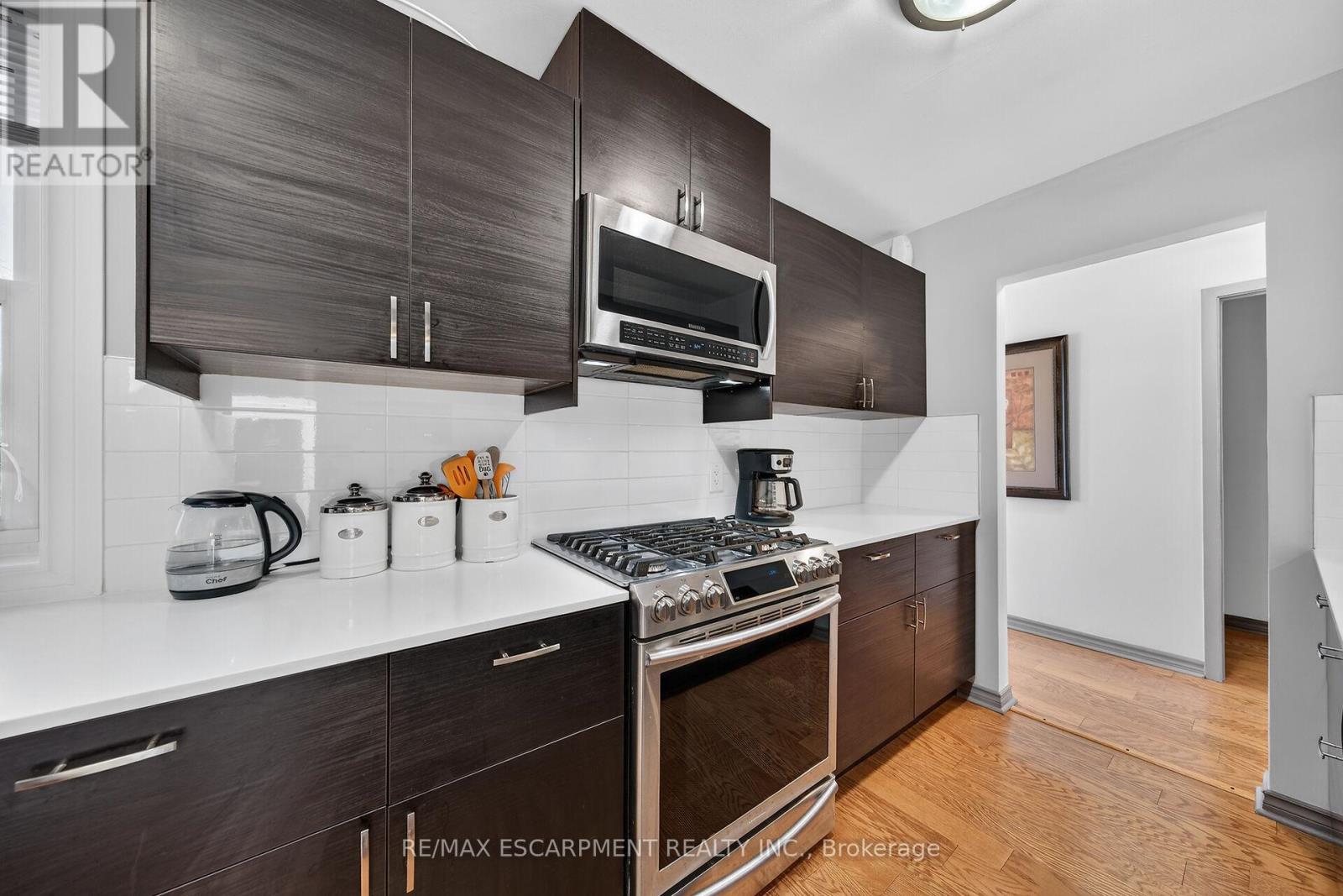 211 BIRCHCLIFFE CRESCENT, Hamilton (Berrisfield), Ontario, L8T4L1 — Photo 14