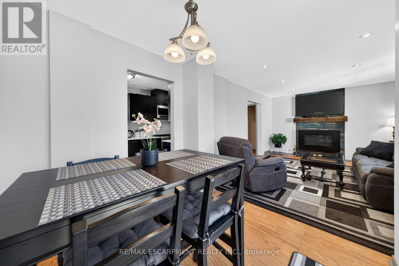 211 BIRCHCLIFFE CRESCENT, Hamilton (Berrisfield), Ontario, L8T4L1 — Photo 17