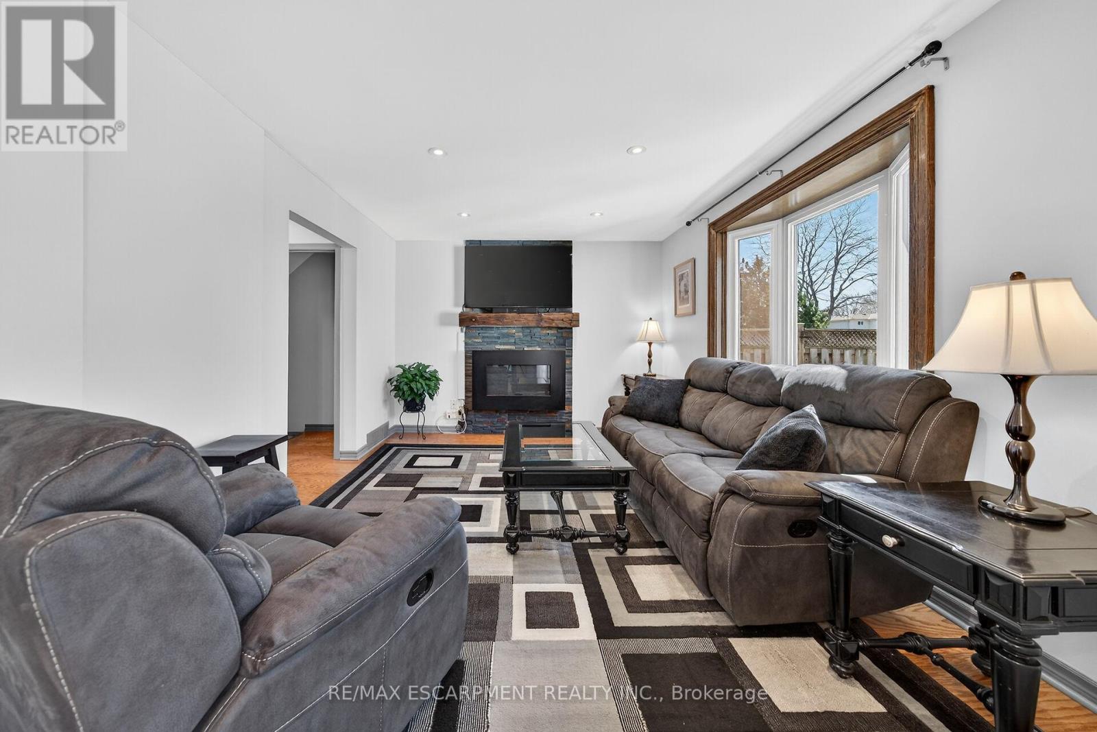 211 BIRCHCLIFFE CRESCENT, Hamilton (Berrisfield), Ontario, L8T4L1 — Photo 18