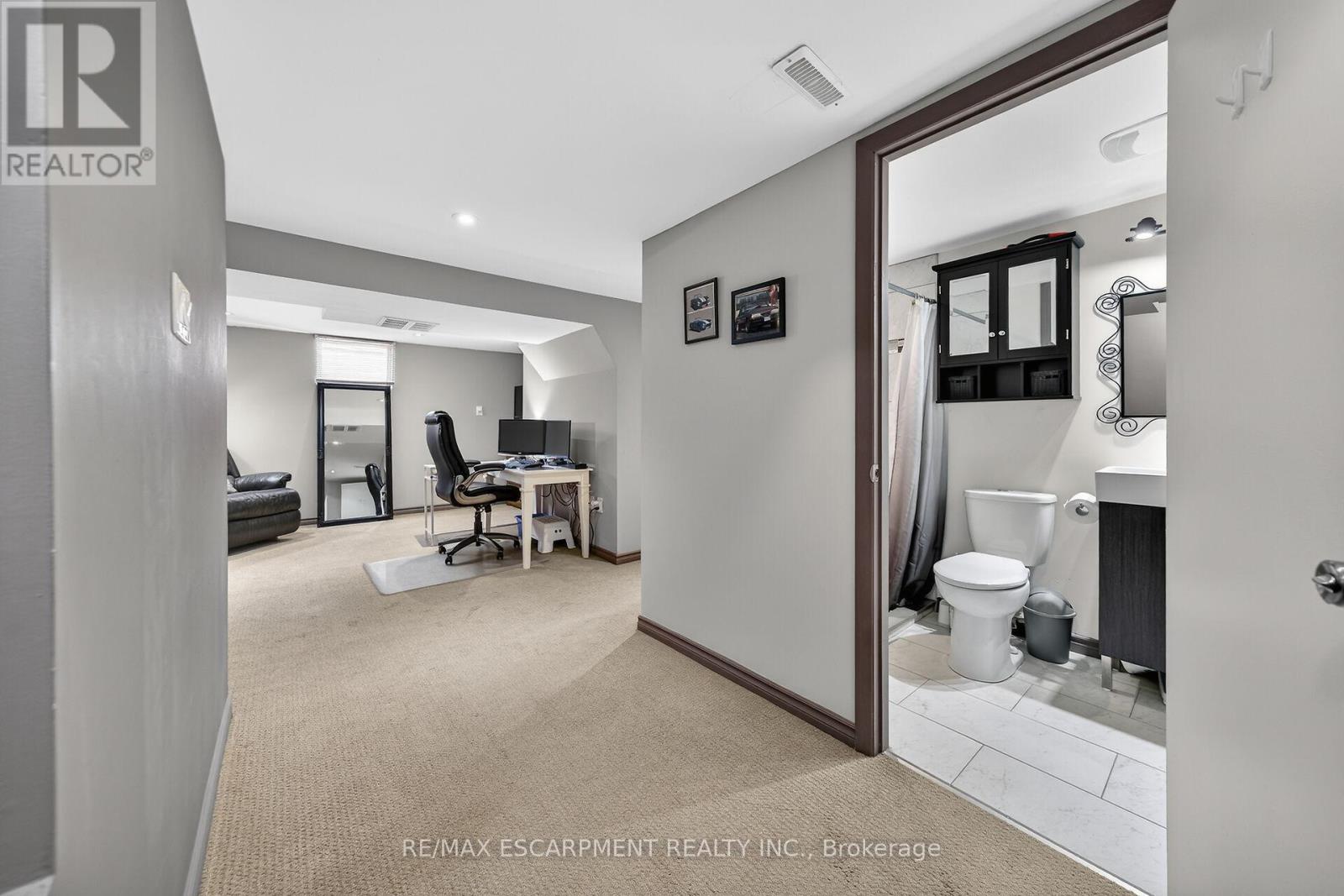 211 BIRCHCLIFFE CRESCENT, Hamilton (Berrisfield), Ontario, L8T4L1 — Photo 33