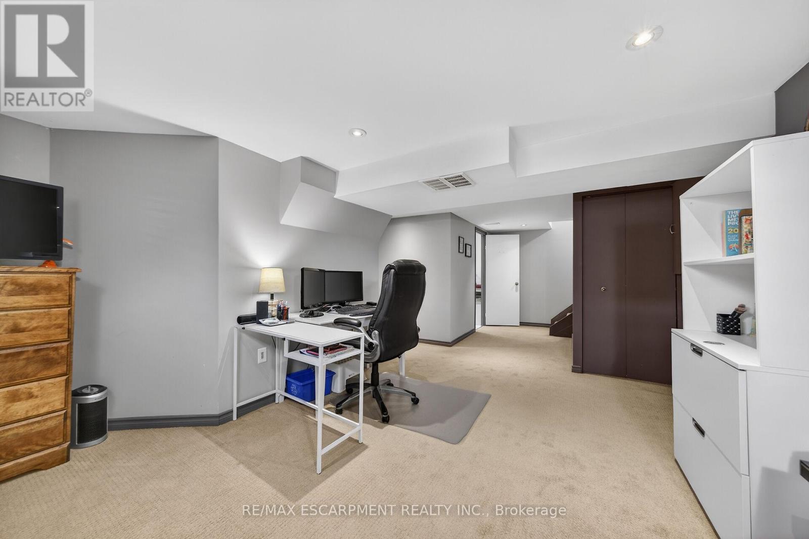 211 BIRCHCLIFFE CRESCENT, Hamilton (Berrisfield), Ontario, L8T4L1 — Photo 37