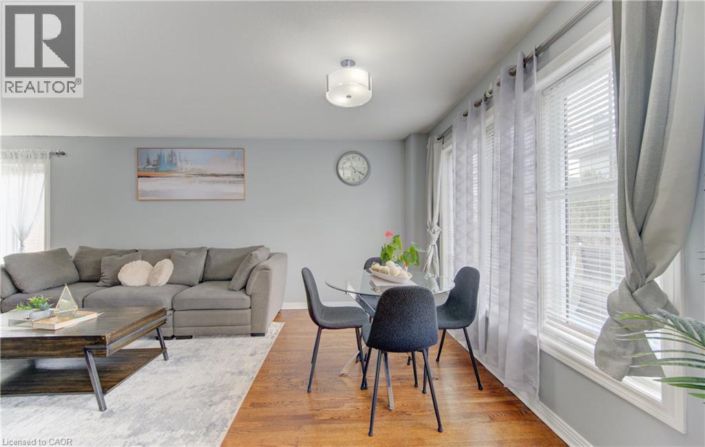 651 PINEROW Crescent Unit# A, Waterloo, Ontario, N2T2K5 — Photo 12