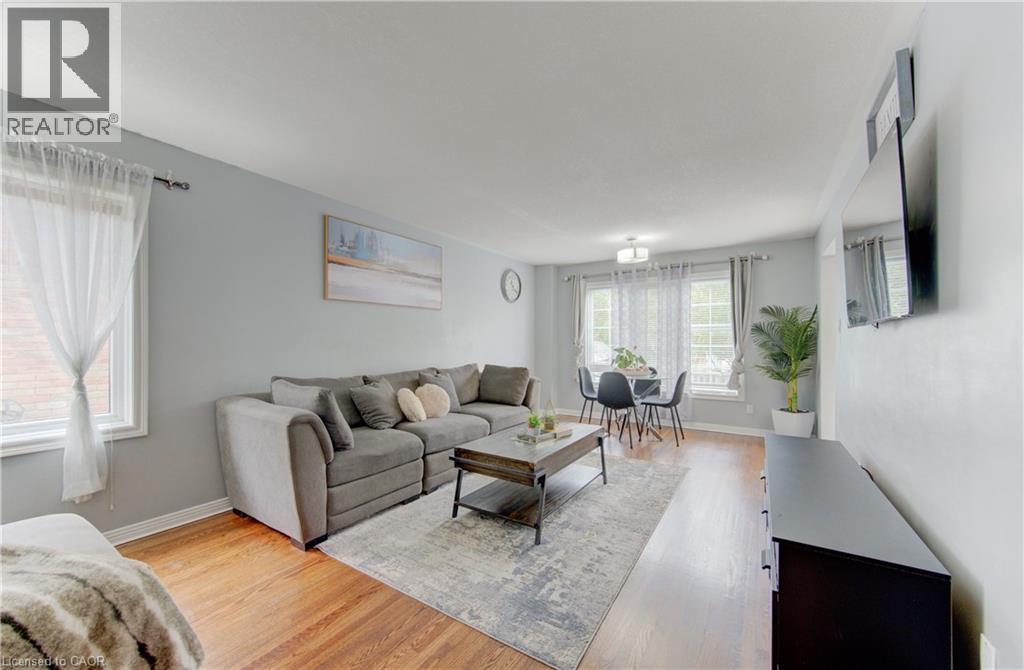 651 PINEROW Crescent Unit# A, Waterloo, Ontario, N2T2K5 — Photo 14