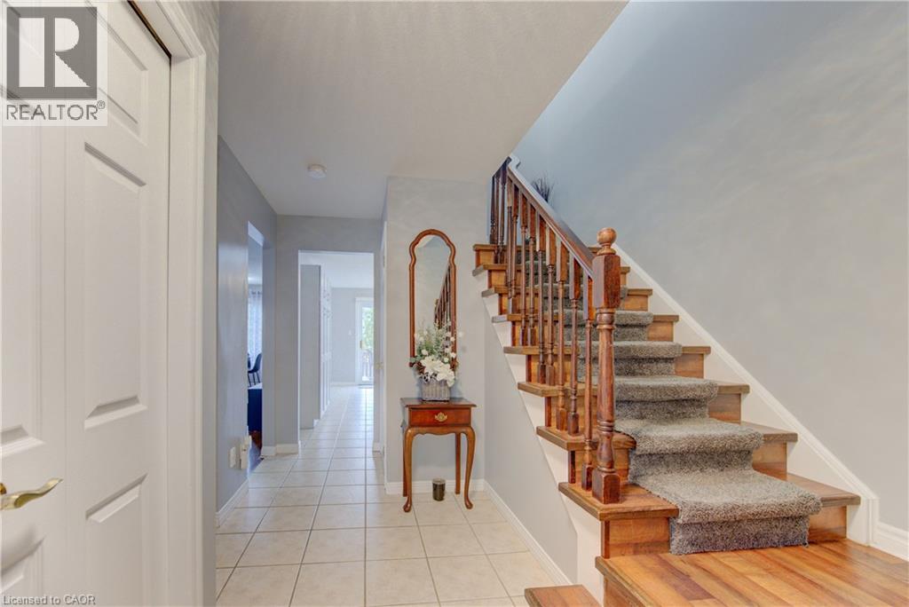 651 PINEROW Crescent Unit# A, Waterloo, Ontario, N2T2K5 — Photo 18