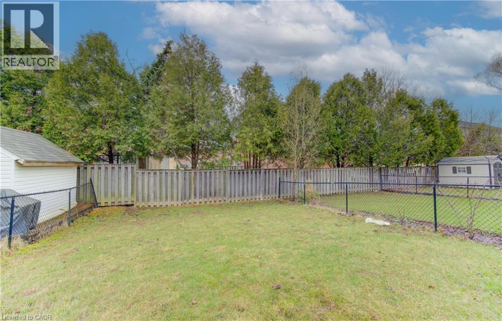 651 PINEROW Crescent Unit# A, Waterloo, Ontario, N2T2K5 — Photo 37