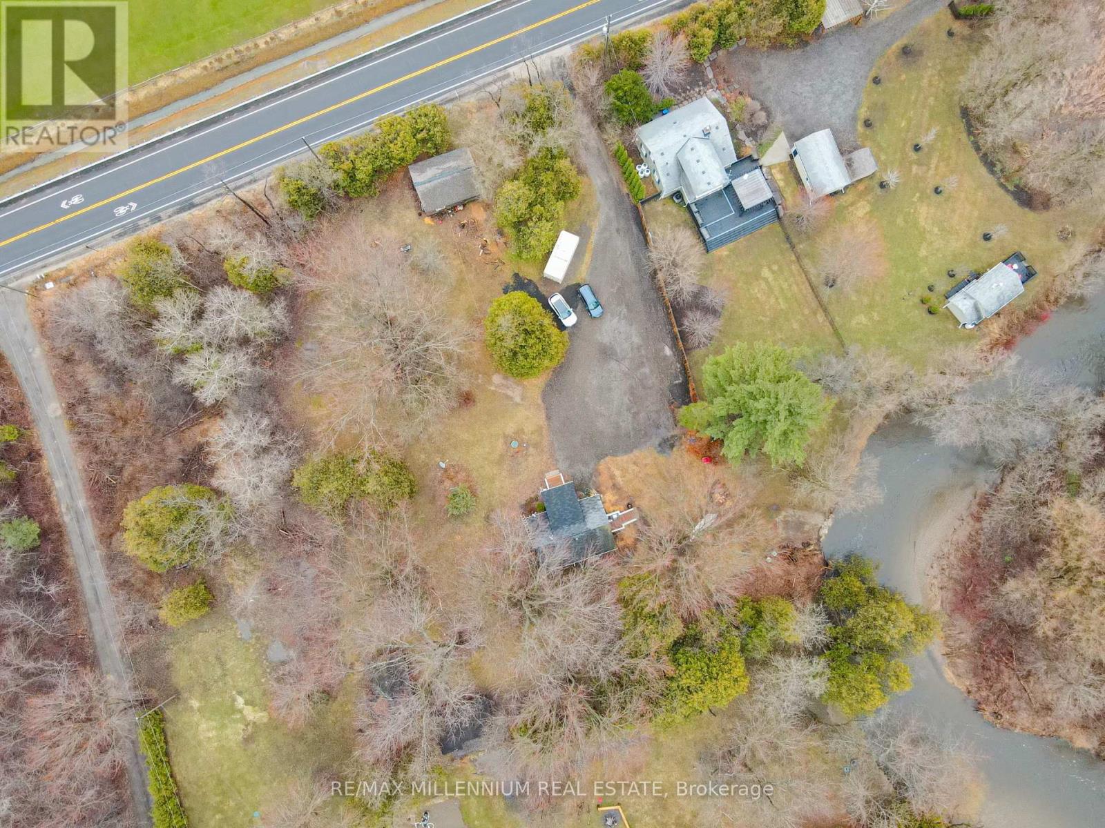 2424 OLDE BASE LINE ROAD, Caledon (Cheltenham), Ontario, L7C0J3 — Photo 3