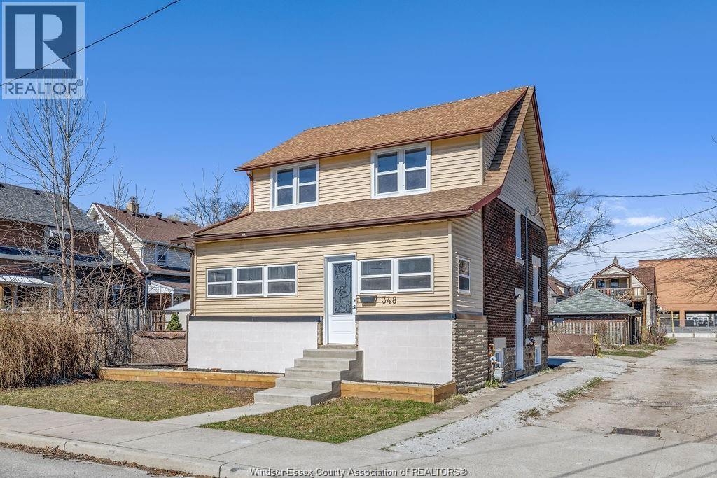 348 CAROLINE, Windsor, Ontario, N9A6A4 — Photo 2