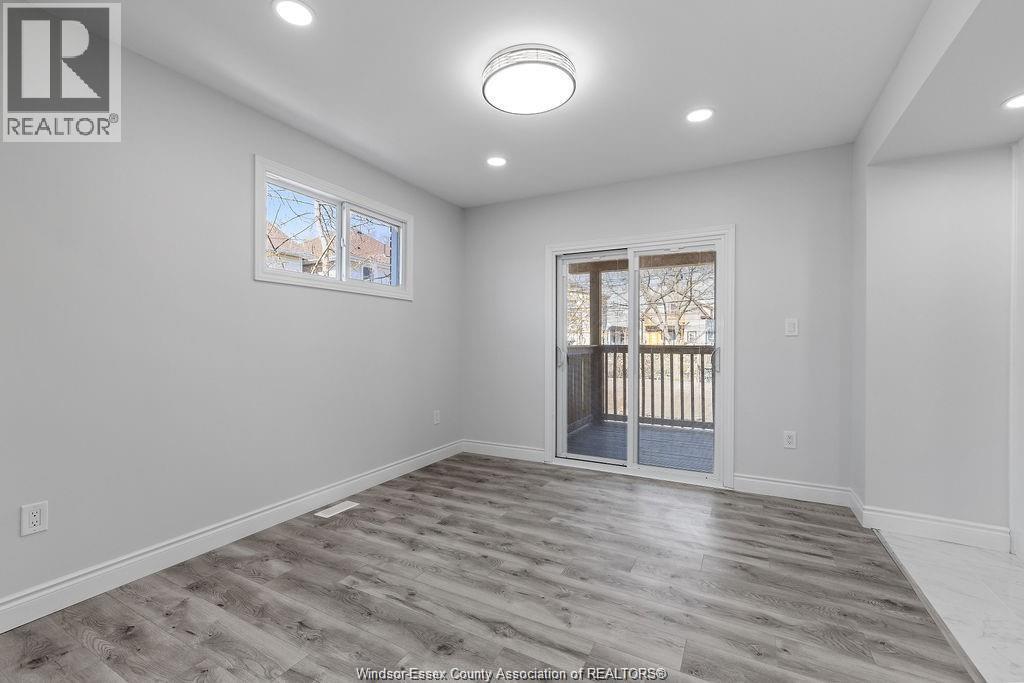 348 CAROLINE, Windsor, Ontario, N9A6A4 — Photo 8