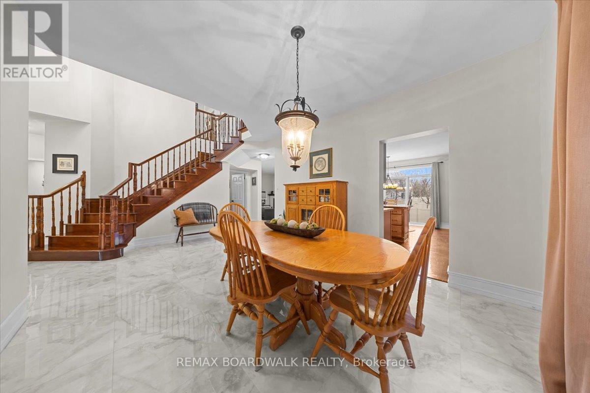 131 CHANCERY CRESCENT, Ottawa, Ontario, K4A4N4 — Photo 8