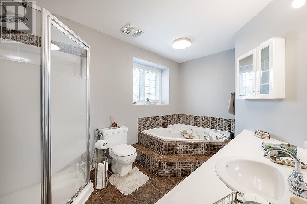 27 Plummer CT, Sault Ste. Marie, Ontario, P6B6E4 — Photo 23