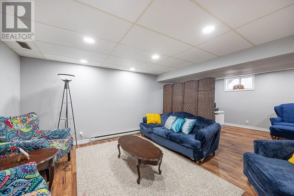 27 Plummer CT, Sault Ste. Marie, Ontario, P6B6E4 — Photo 32