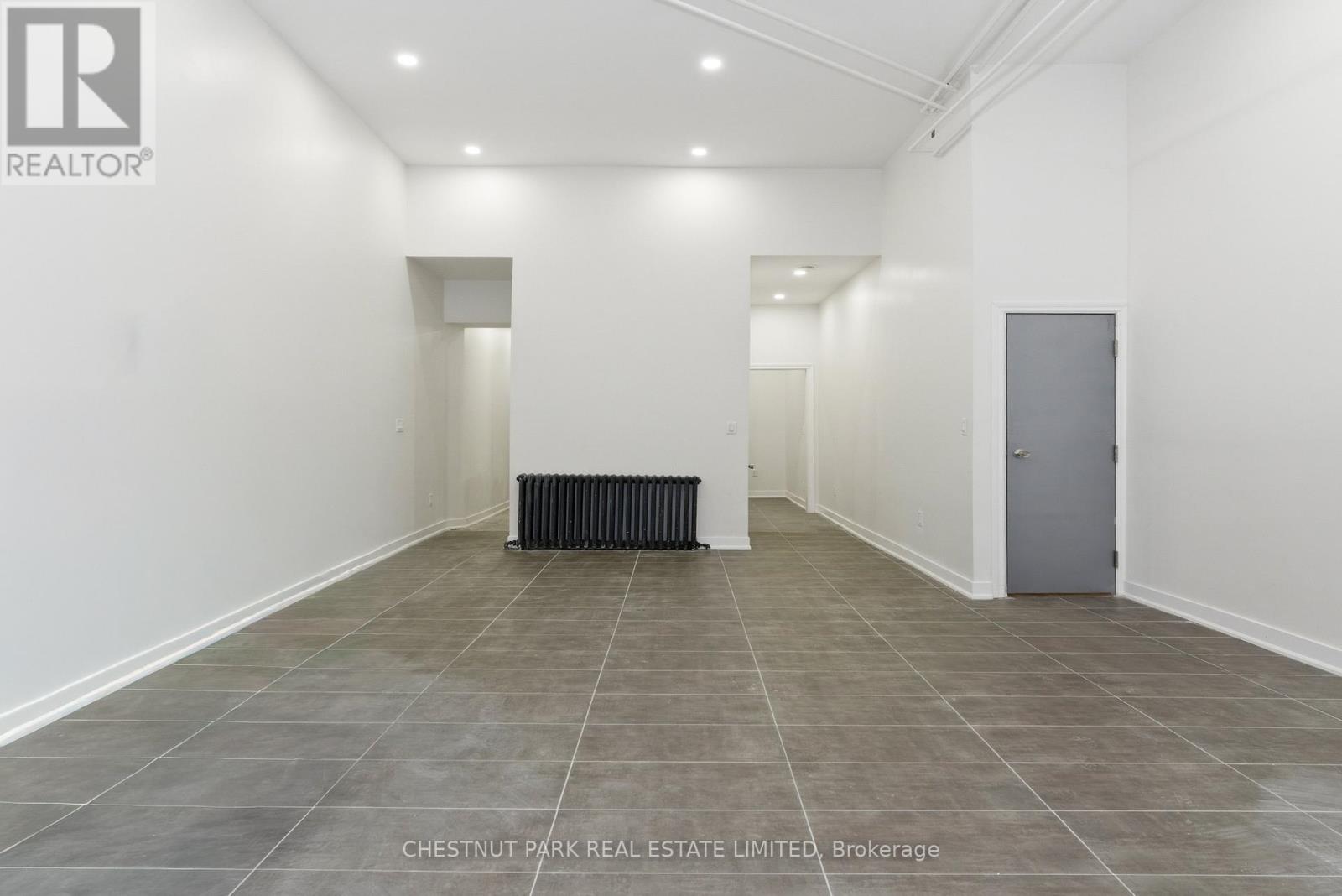 41 RONCESVALLES AVENUE, Toronto (Roncesvalles), Ontario, M6R2K4 — Photo 2