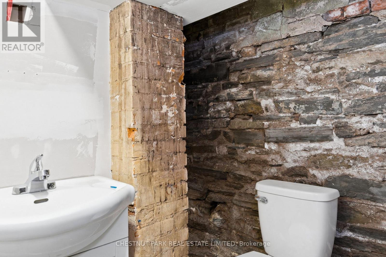 41 RONCESVALLES AVENUE, Toronto (Roncesvalles), Ontario, M6R2K4 — Photo 33