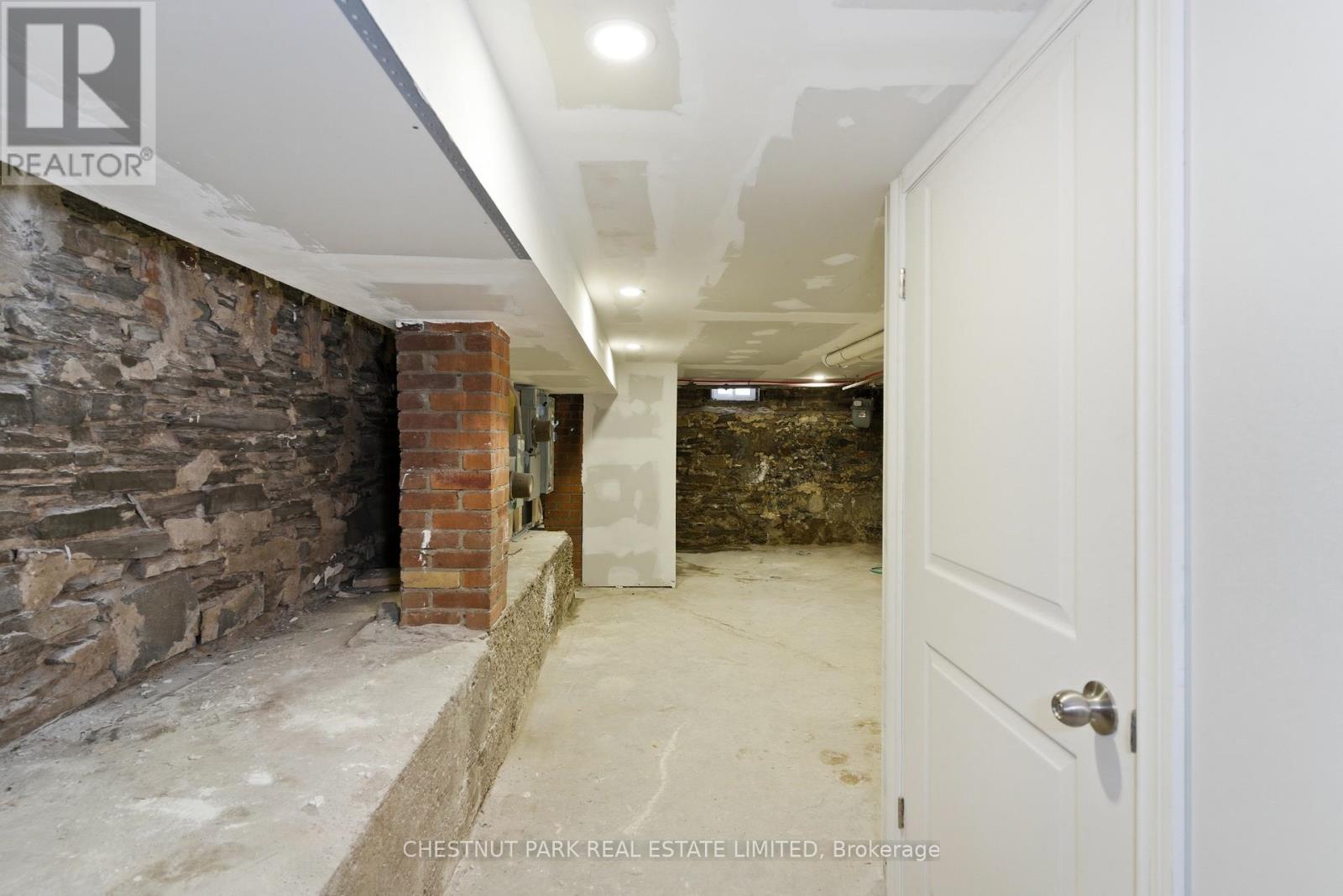 41 RONCESVALLES AVENUE, Toronto (Roncesvalles), Ontario, M6R2K4 — Photo 34