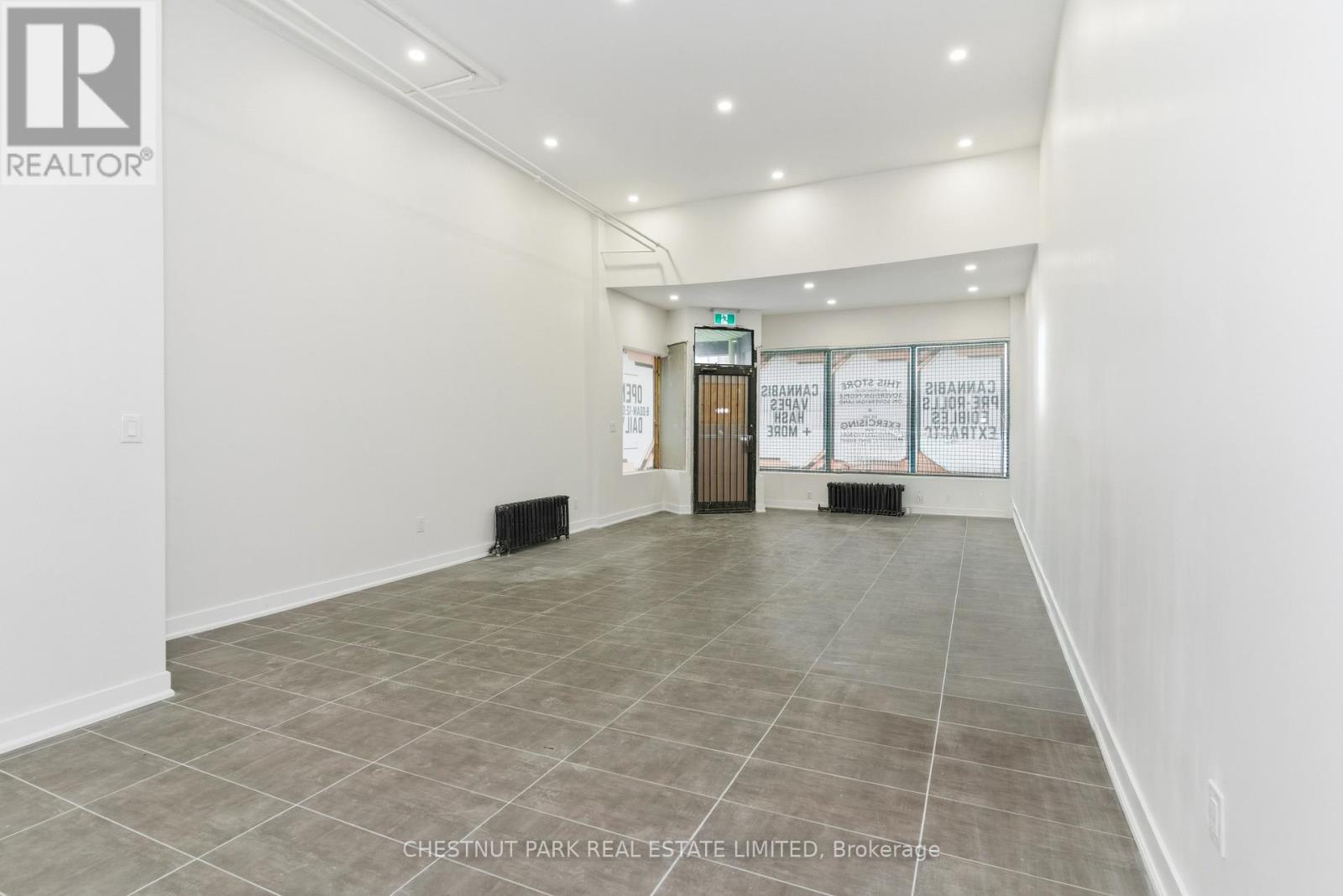 41 RONCESVALLES AVENUE, Toronto (Roncesvalles), Ontario, M6R2K4 — Photo 4