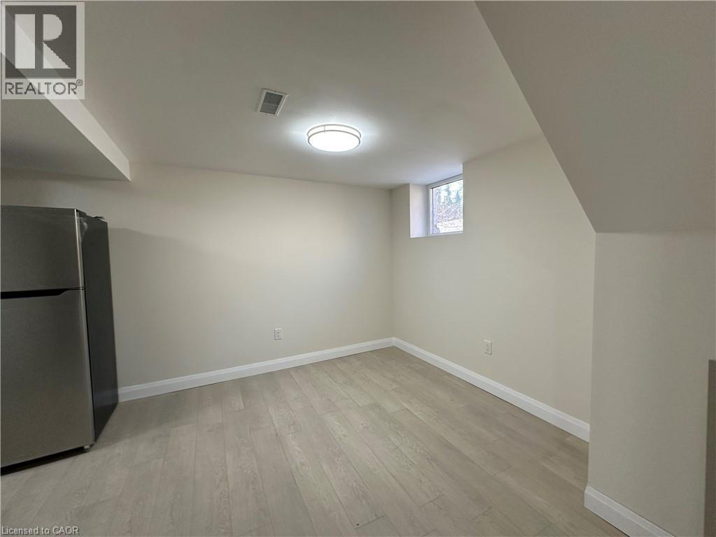 54 WEST 1ST Street, Hamilton, Ontario, L9C3C1 — Photo 15