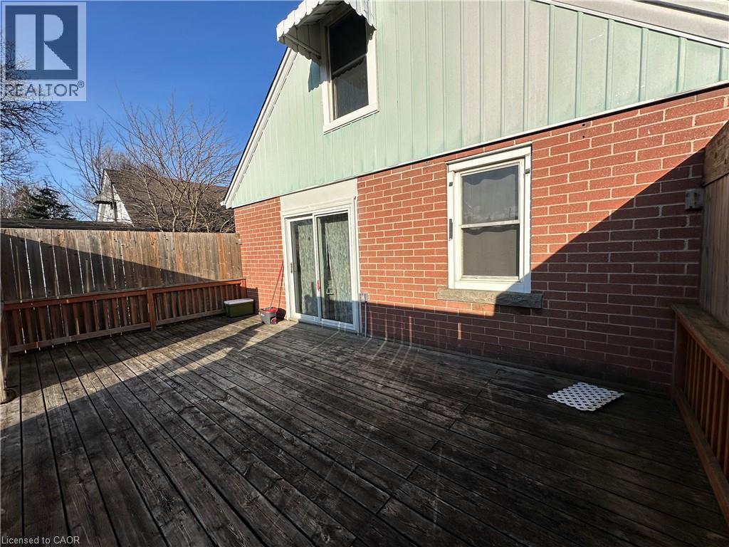 54 WEST 1ST Street, Hamilton, Ontario, L9C3C1 — Photo 19