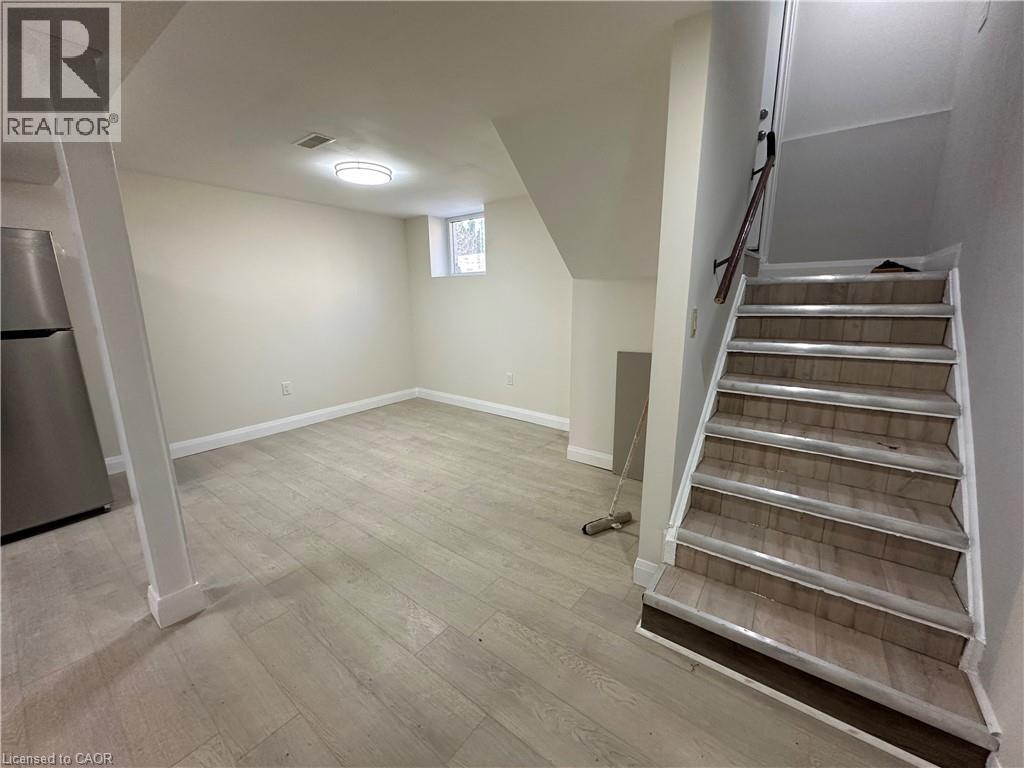 54 WEST 1ST Street, Hamilton, Ontario, L9C3C1 — Photo 7