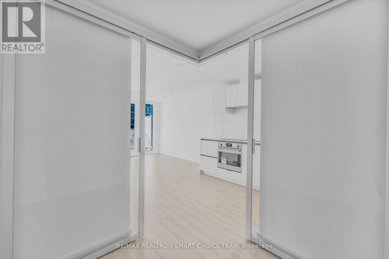 1816 - 230 SIMCOE STREET, Toronto (Kensington-Chinatown), Ontario, M5T0G7 — Photo 10