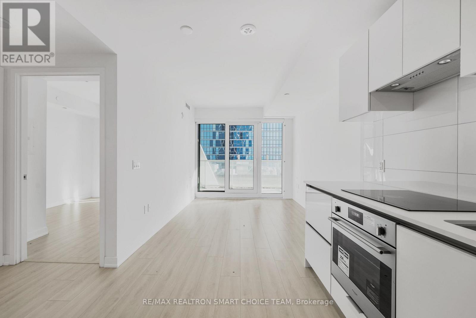 1816 - 230 SIMCOE STREET, Toronto (Kensington-Chinatown), Ontario, M5T0G7 — Photo 11