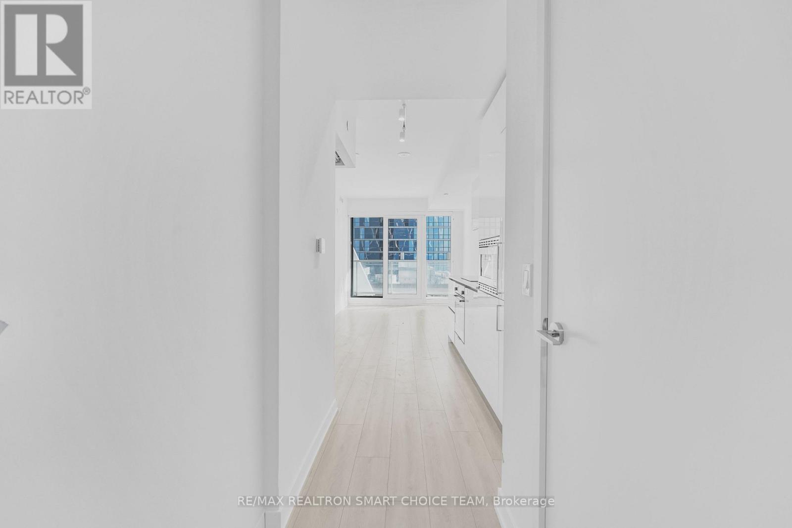 1816 - 230 SIMCOE STREET, Toronto (Kensington-Chinatown), Ontario, M5T0G7 — Photo 6