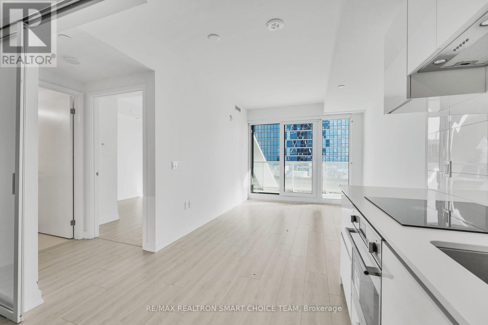 1816 - 230 SIMCOE STREET, Toronto (Kensington-Chinatown), Ontario, M5T0G7 — Photo 9