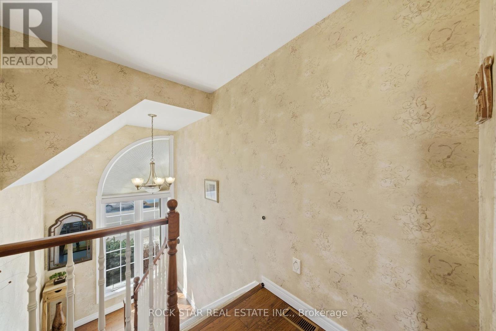 72 MARTINDALE ROAD, St. Catharines (Grapeview), Ontario, L2S2Y3 — Photo 19