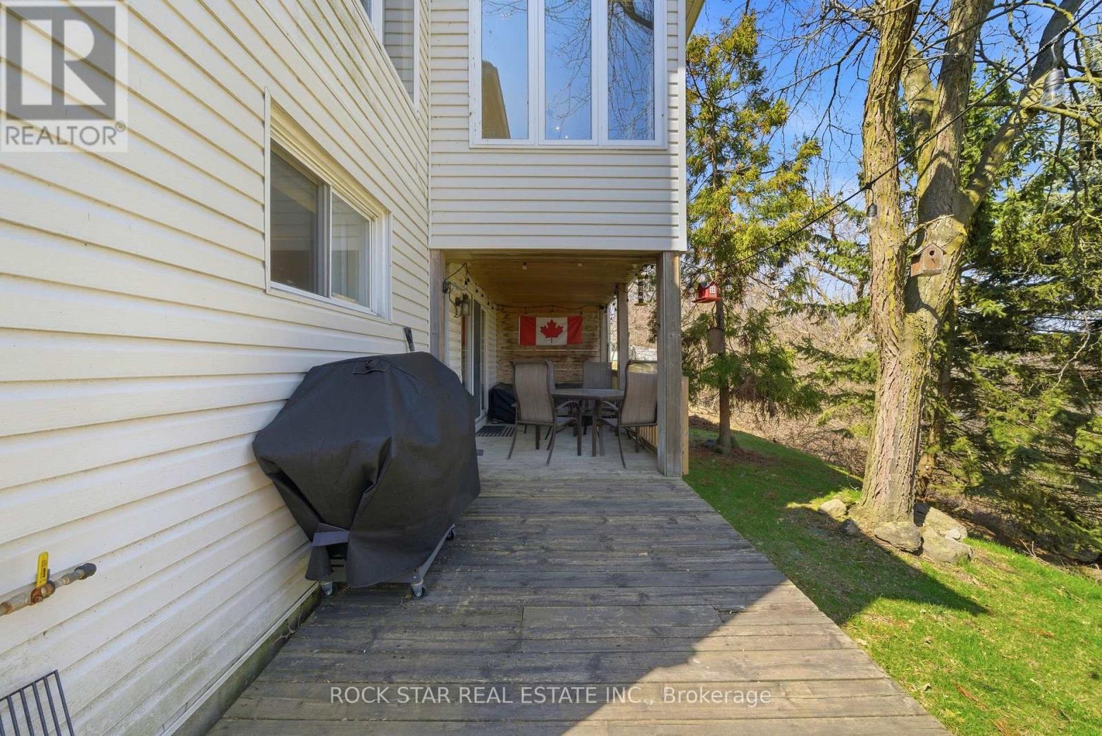 72 MARTINDALE ROAD, St. Catharines (Grapeview), Ontario, L2S2Y3 — Photo 32