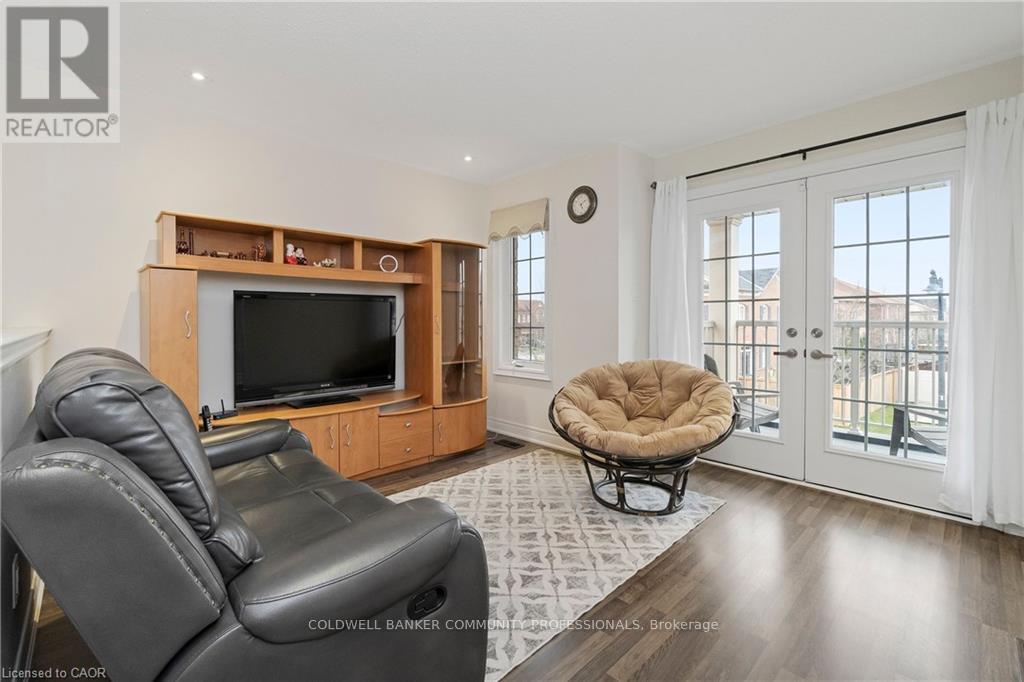 4 MACBEAN CRESCENT, Hamilton (Waterdown), Ontario, L8B0S5 — Photo 18