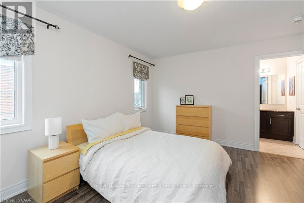 4 MACBEAN CRESCENT, Hamilton (Waterdown), Ontario, L8B0S5 — Photo 26