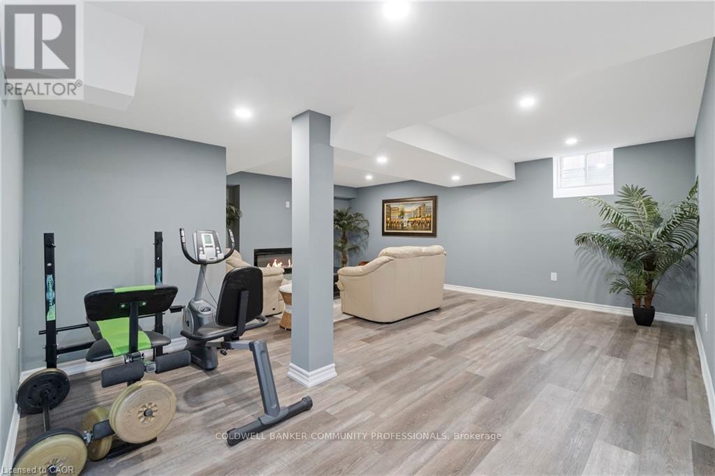 4 MACBEAN CRESCENT, Hamilton (Waterdown), Ontario, L8B0S5 — Photo 33