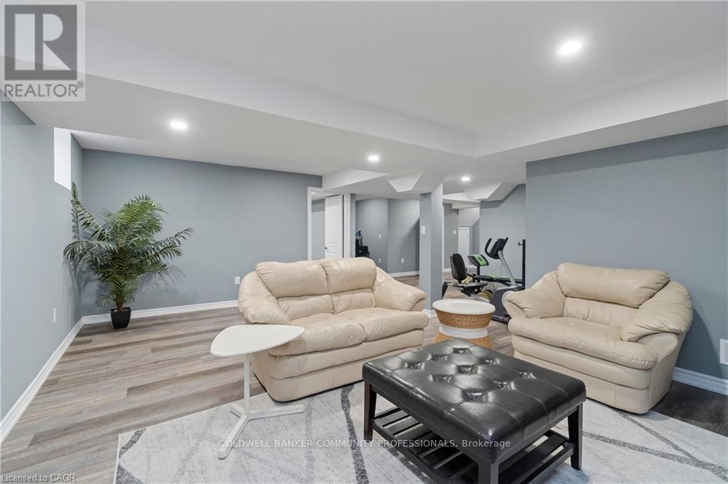 4 MACBEAN CRESCENT, Hamilton (Waterdown), Ontario, L8B0S5 — Photo 35