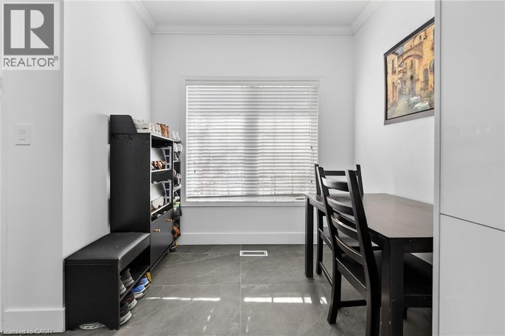 33 PANORAMA Way, Hamilton, Ontario, L8E6C6 — Photo 17