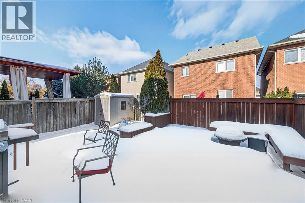 33 PANORAMA Way, Hamilton, Ontario, L8E6C6 — Photo 44