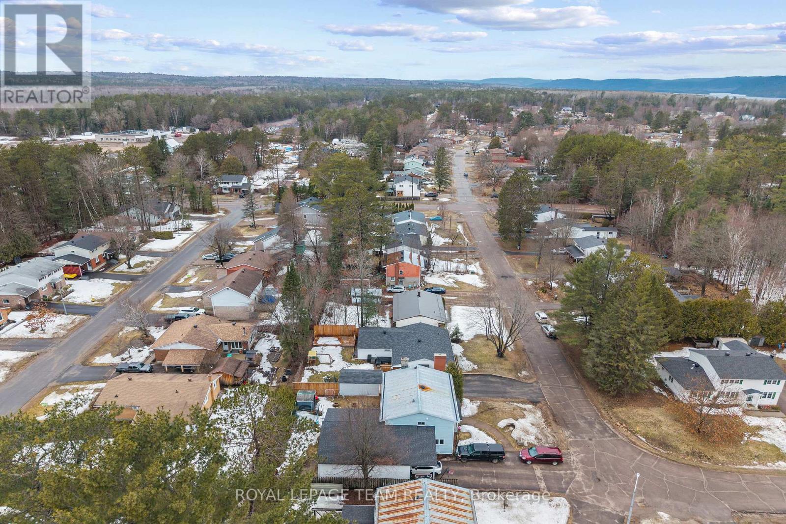 25 FRONTENAC CRESCENT, Deep River, Ontario, K0J1P0 — Photo 40