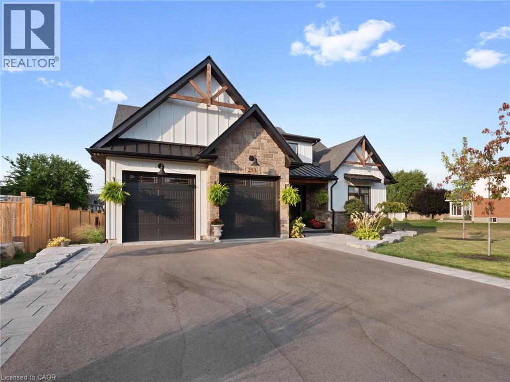 253 CENTRAL Avenue, Grimsby, Ontario, L3M1X6 — Photo 3