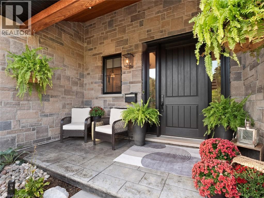253 CENTRAL Avenue, Grimsby, Ontario, L3M1X6 — Photo 4