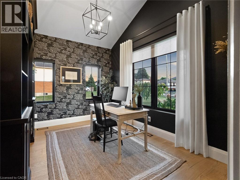 253 CENTRAL Avenue, Grimsby, Ontario, L3M1X6 — Photo 7