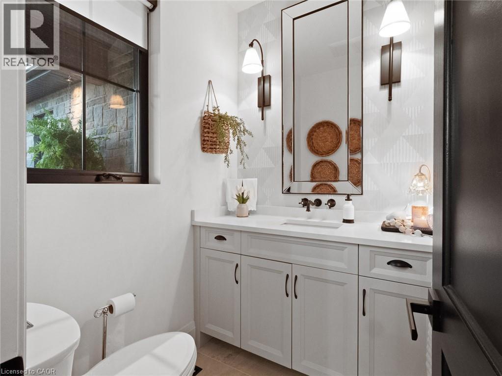 253 CENTRAL Avenue, Grimsby, Ontario, L3M1X6 — Photo 8