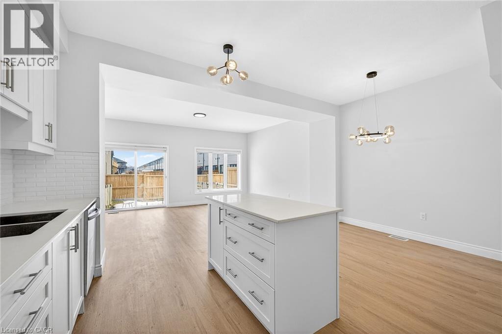 10 JUNE CALLWOOD Way, Brantford, Ontario, N3T0T7 — Photo 13