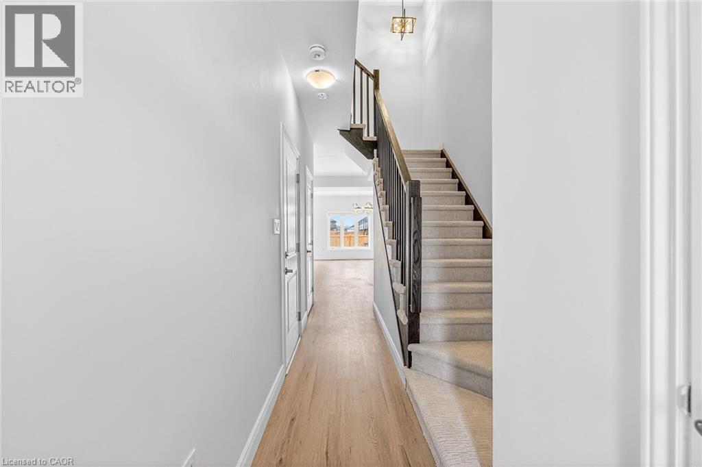 10 JUNE CALLWOOD Way, Brantford, Ontario, N3T0T7 — Photo 4