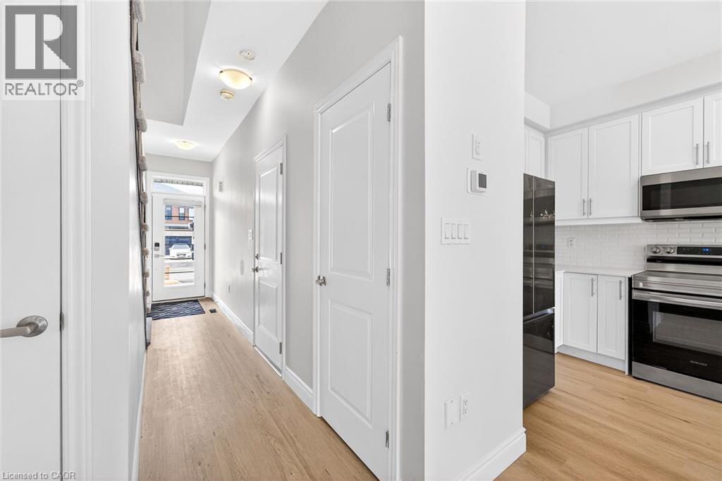 10 JUNE CALLWOOD Way, Brantford, Ontario, N3T0T7 — Photo 43